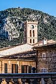 Kirche und Altstadt, Tramuntana Gebirge, Pollenca, Mallorca, Spanien