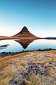 Grundafjordur, Snaefellsnes Peninsula, Western Iceland, Iceland. Kirkjufell mountain