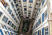 inner courtyard of a residence in an old building in the 7th arrondissement, paris (75), france