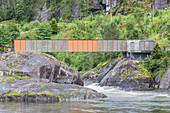 Brücke Høssebrua über den Suldalslågen in Sand, Rogaland, Fjordnorwegen, Südnorwegen, Norwegen, Skandinavien, Nordeuropa, Europa