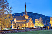 Stabkirche in Lom, Oppland, Østlandet, Südnorwegen, Norwegen, Skandinavien, Nordeuropa, Europa