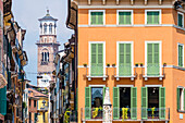Lamberti Tower, Via Giuseppe Mazzini, Verona, Venetien, Italien