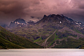 Lake Silvrettasee, storm cloud, Mt. Schattenspitze, Glacier Schattenspitzgletscher, Bludenz, Vorarlberg, Austria, Europe