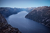 Blick auf Lysefjord am Preikestolen, Provinz Rogaland, Norwegen, Skandinavien, Europa