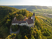 Burgruine Burg Teck, Owen, Albtrauf, Schwäbische Alb, Baden-Württemberg, Deutschland (Genehmigung für Überflug vorhanden)