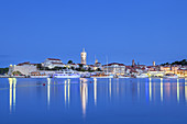Hafen und Altstadt von Rab, Insel Rab, Primorje-Gorski kotar, Kvarner Bucht, Kroatien, Südeuropa, Europa