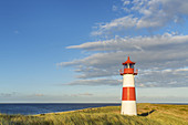 Lighthouse List Ost on the peninsula Ellenbogen, List, North Frisian Island Sylt, North Sea coast, Schleswig-Holstein, Northern Germany, Germany, Europe