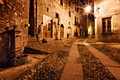 Das Dorf Compiano bei Nacht, Provinz Parma, Emilia Romagna, Italien, Europa