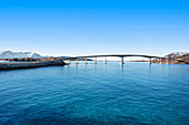 Brücke zwischen zwei Inseln in Tromso, Norwegen