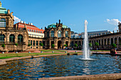 Zwinger-Palast in Dresden, Sachsen, Deutschland, Europa