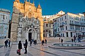 Igreja de Santa Cruz an der Praça 8 de Maio in der Altstadt, Coimbra, Beira, Zentralportugal, Portugal
