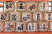 Sake Fässer, Itsukushima-Schrein, Miyajima, Präfektur Hiroshima, Japan, Asien