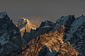 Berge, Paine-Massiv und Kordilleren Paine, Torres del Paine, Nationalpark Torres del Paine, Patagonia, Chile