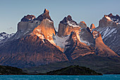 Berge, Paine-Massiv, Torres Del Paine, Nationalpark Torres Del Paine, Patagonia, Chile