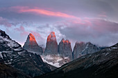 Berge, Paine-Massiv, Torres Del Paine, Nationalpark Torres Del Paine, Patagonia, Chile