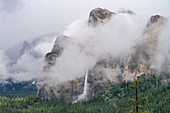 Bridal Veil Falls (Brautschleierfälle), Yosemite Nationalpark, Kalifornien