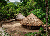 Kogi-Hütten, Pueblito Chairama, Tayrona Nationalpark, Departamento del Magdalena, Karibik, Kolumbien, Südamerika