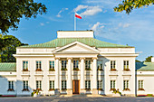Belvedere-Palast in der Nähe des königlichen Gartens, eine der Residenzen der polnischen Präsidenten, Warschau, Polen, Europa