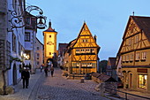 Plönlein in Unteren Schmiedgasse, Rothenburg ob der Tauber, Middle Franconia, Bavaria, Germany