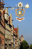 Schild der Marien-Apotheke, Herrngasse, Rothenburg ob der Tauber, Mittelfranken, Bayern, Deutschland