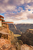 Grand Canyon Skywalk und Colorado River, UNESCO-Weltkulturerbe, Arizona, Vereinigte Staaten von Amerika, Nordamerika