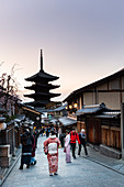 Yasaka-Pagode bei Sonnenuntergang, Kyoto, Japan, Asien