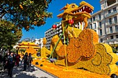 Frankreich, Alpes Maritimes, Menton, 82. Zitronenfestival zum Thema 'Das Leiden einer Zitrone in China', organisiert vom Tourismusbüro in Bioves Gardens