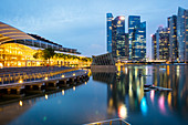 Marina Bay Sands und Finanzviertel, Singapur, Südostasien, Asien