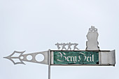 Wetterhahn mit Figuren, Gohrisch, Elbsandsteingebirge, Nationalpark Sächsische Schweiz, Sächsische Schweiz, Sachsen, Deutschland