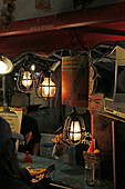 Asiatische Delikatessen auf dem Richmond Night Market, Vancouver, British Columbia