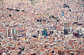 Blick von El Alto auf großflächige urbane Ausdehnung von La Paz, Anden, Bolivien, Südamerika