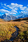 Blick von First auf Wetterhorn und Schreckhorn, Grindelwald, Berner Oberland, Kanton Bern, Schweiz