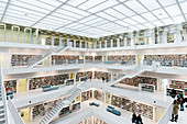 Stadtbibliothek, Innenansicht, Architekt Eun Young Yi, Stuttgart, Baden-Württemberg, Deutschland