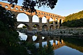 Frankreich, Gard, Pont du Gard, UNESCO Weltkulturerbe, römisches Aquädukt über dem Gardon