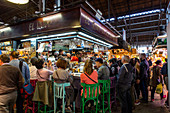 Restaurant und Tapas-Bar, Boqueria-Markt (Mercado Saint-Josep), Las Ramblas, Barcelona, Katalonien, Spanien