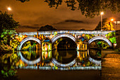 Métamorph'eau'ses, Licht-Show, Pont des Mariniers, Chalons-en-Champagne, Marne, Grand Est Region, Frankreich