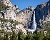 Upper Falls of Yosemite Falls, Yosemite National Park, Yosemite Falls Trail, California, USA