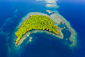 Blick auf die Inseln der Kimbe Bay, New Britain, Papua Neuguinea