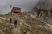 Start zur 5. Tagesetappe, Capanna Cristallina, Trekking del Laghetti Alpini, Tessin, Schweiz