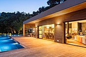 France, Bouches du Rhone, Cassis, contemporary house, subtle blend of wood and stone