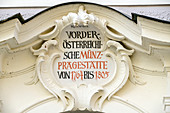 Inschrift an Haus der ehemaligen Münze in Günzburg, Günzburg, Donau-Radweg, Schwaben, Bayern, Deutschland