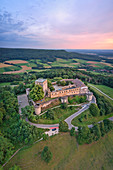 The Giechburg near Scheßlitz at dusk, Franconian Switzerland, Bamberg, Upper Franconia, Franconia, Bavaria, Germany