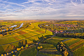 Luftbild von der Mainschleife bei Volkach, Kitzingen, Unterfranken, Franken, Bayern, Deutschland, Europa
