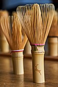 Japan, Honshu island, Kansai region, Kyoto, Mr Tanimura Yasaburo, making chasen, whip for matcha for the tea ceremony