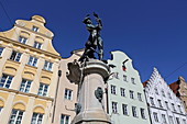 Merkurbrunnen und alte Fassaden an der Maximiliansstrasse, Augsburg, Schwaben, Bayern, Deutschland