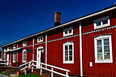 Café in einem typisch schwedischen Haus in Gammelstad, Luleå, Norrbottens Län, Schweden