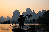 Kormoranfischer am Fluss Li, Guilin, Region Guangxi, China LA008354