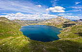 Luftaufnahme des Naret-Sees im Lavizzara-Tal, Maggia-Tal, Lepontinische Alpen, Kanton Tessin, Schweiz