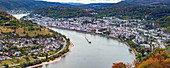 Der Rhein an der Loreley mit Blick auf St. Goarshausen, Rheinland-Pfalz, Deutschland