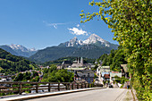 View over Berchtesgaden to the Watzmann massif, Berchtesgadener Land, Bavaria, Germany.